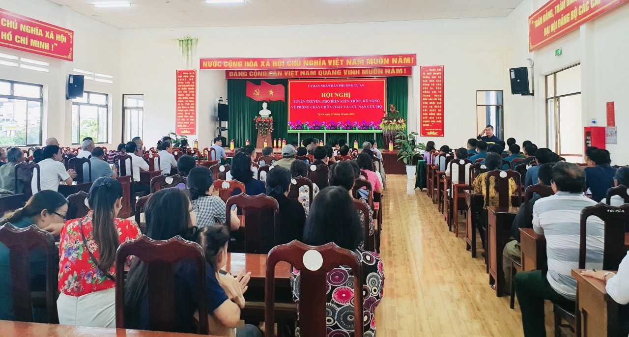 Toàn thể